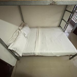 Chambre Budgétée Lit King-Size